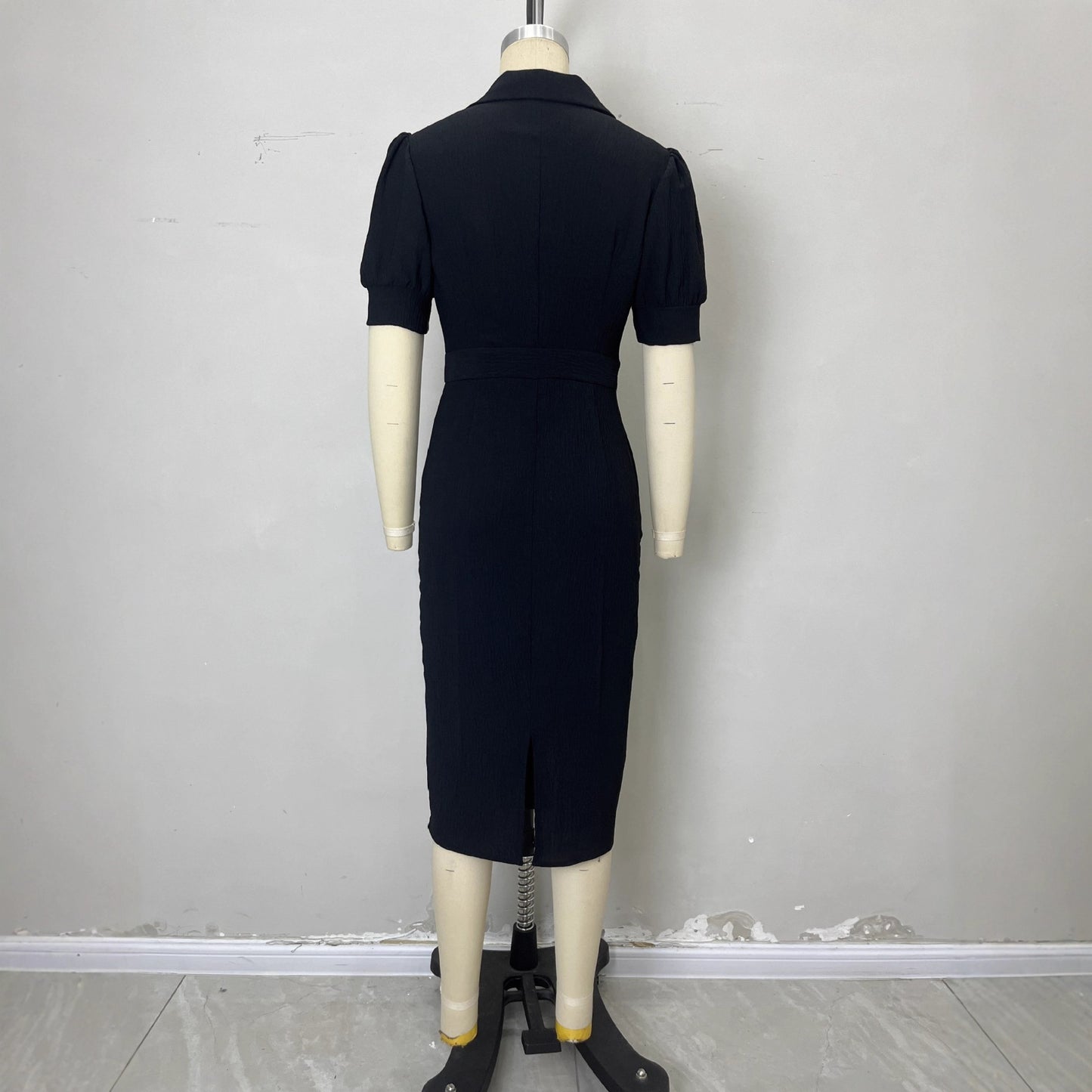 Elegant Solid-color Short-sleeved Belted A-line Dress In A Classic French Style