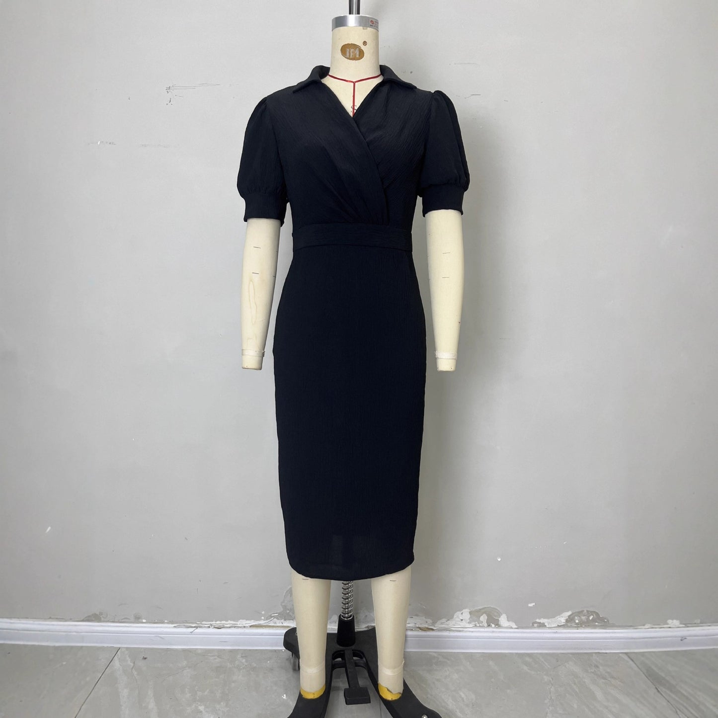 Elegant Solid-color Short-sleeved Belted A-line Dress In A Classic French Style